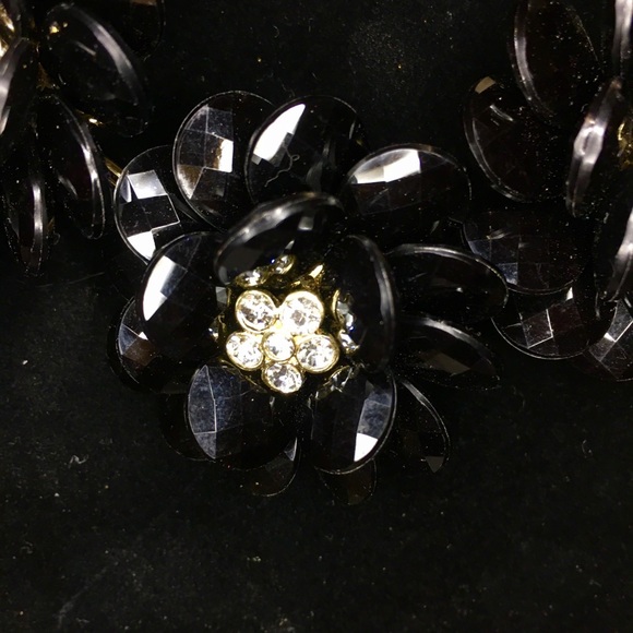 Black Gem Flower Gold Statement Necklace - Picture 7 of 8